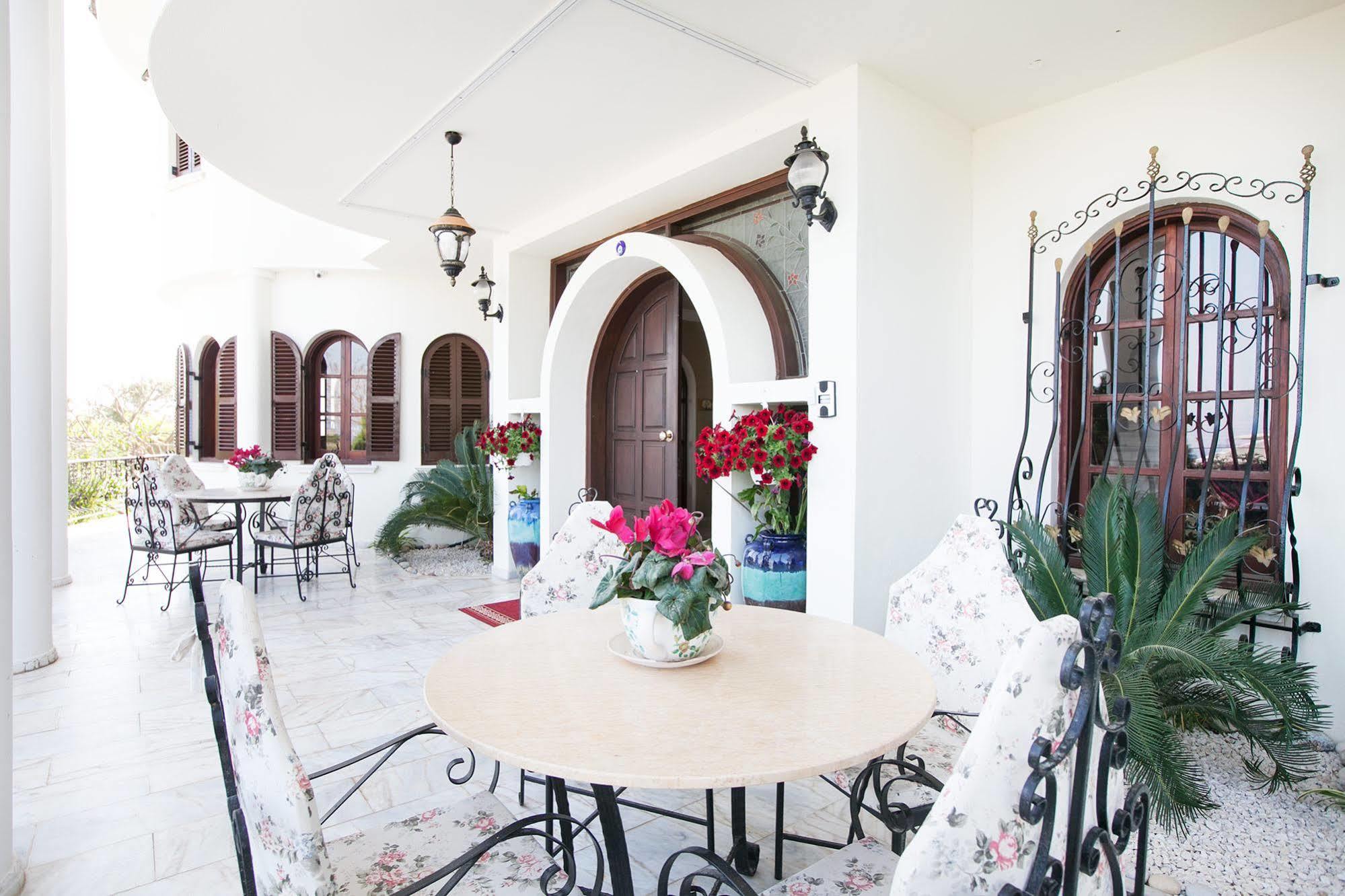 Meryem's Hotel Agios Epiktitos Dış mekan fotoğraf