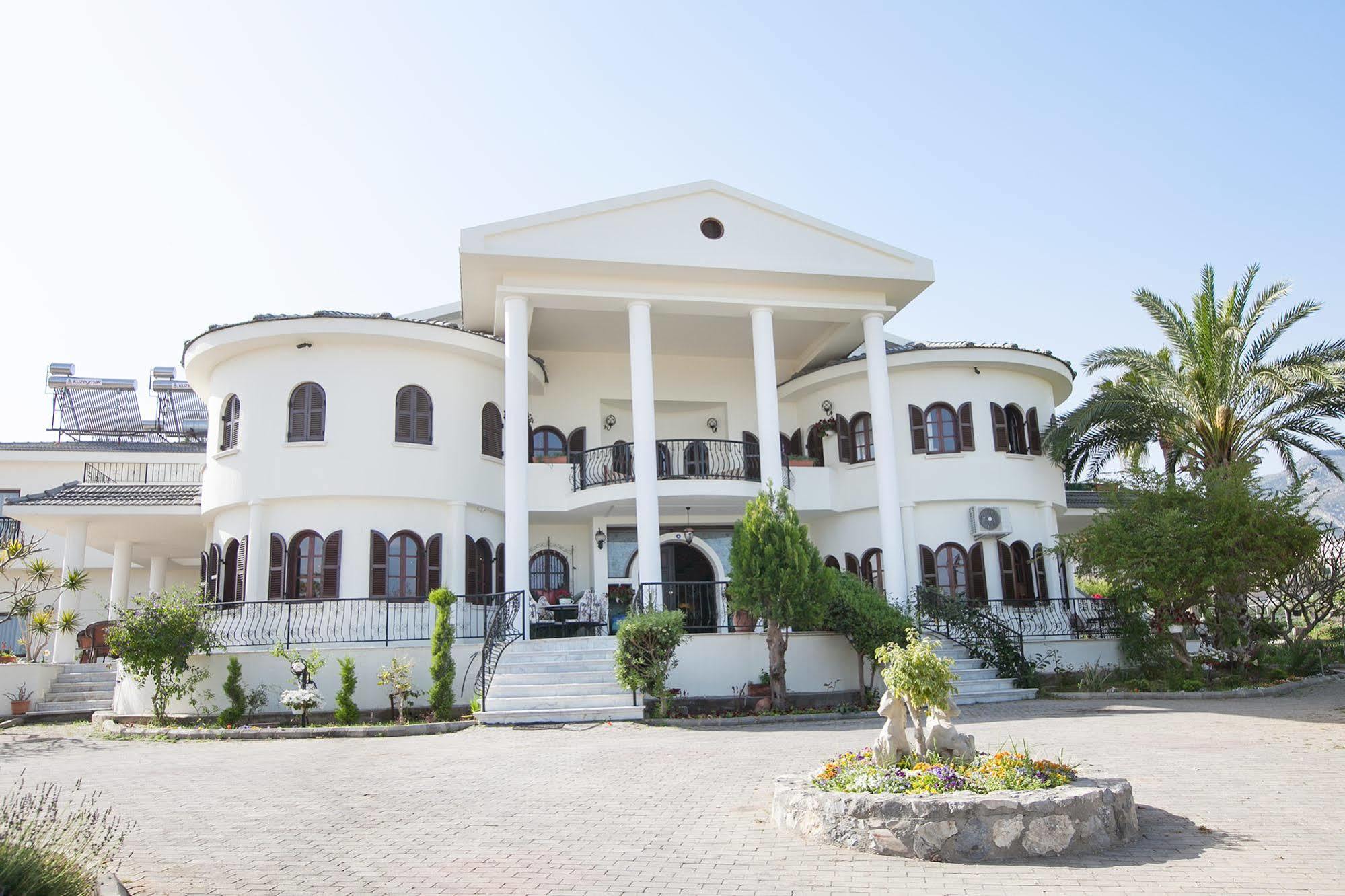Meryem's Hotel Agios Epiktitos Dış mekan fotoğraf